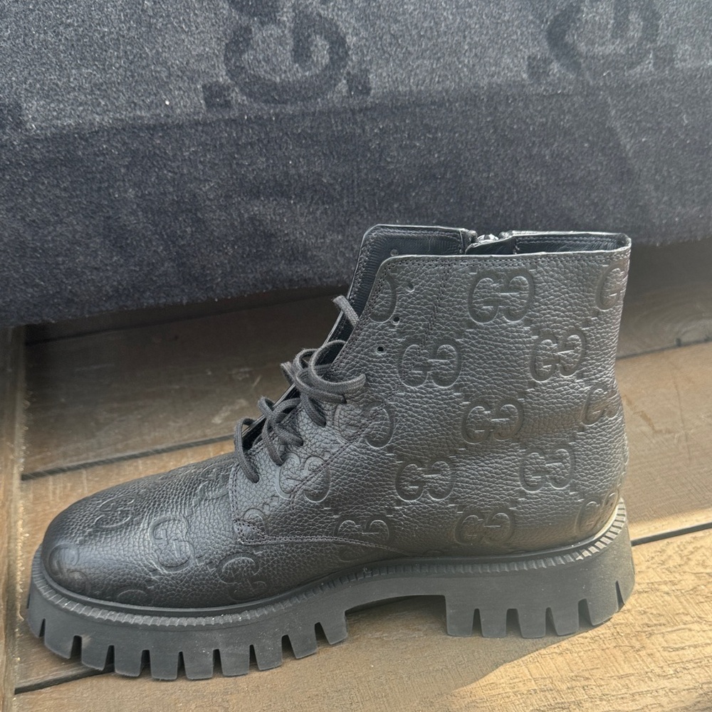 Gucci Black Textured Combat Boots - Picture 5 of 8